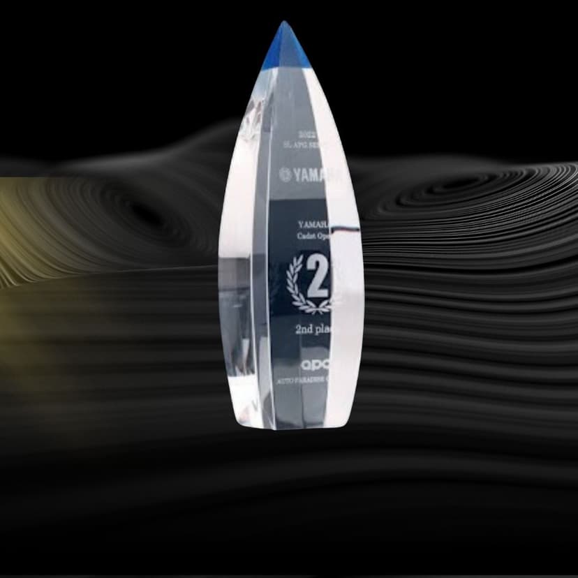 โล่รางวัลคริสตัล